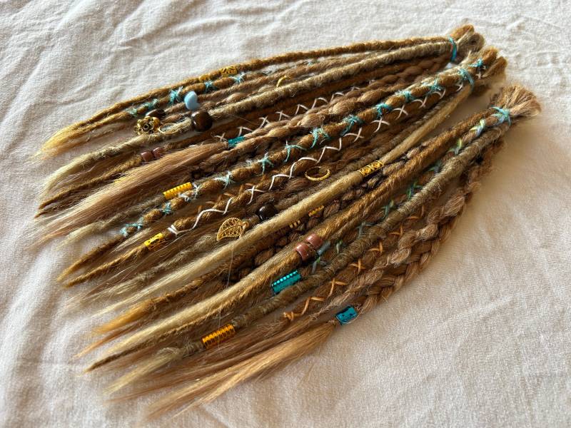 Colourful Blonde Handmade Dreadlocks Extensions Custom Made Synthetic Dreads From Kanekalon von Etsy - LivanaDreadart