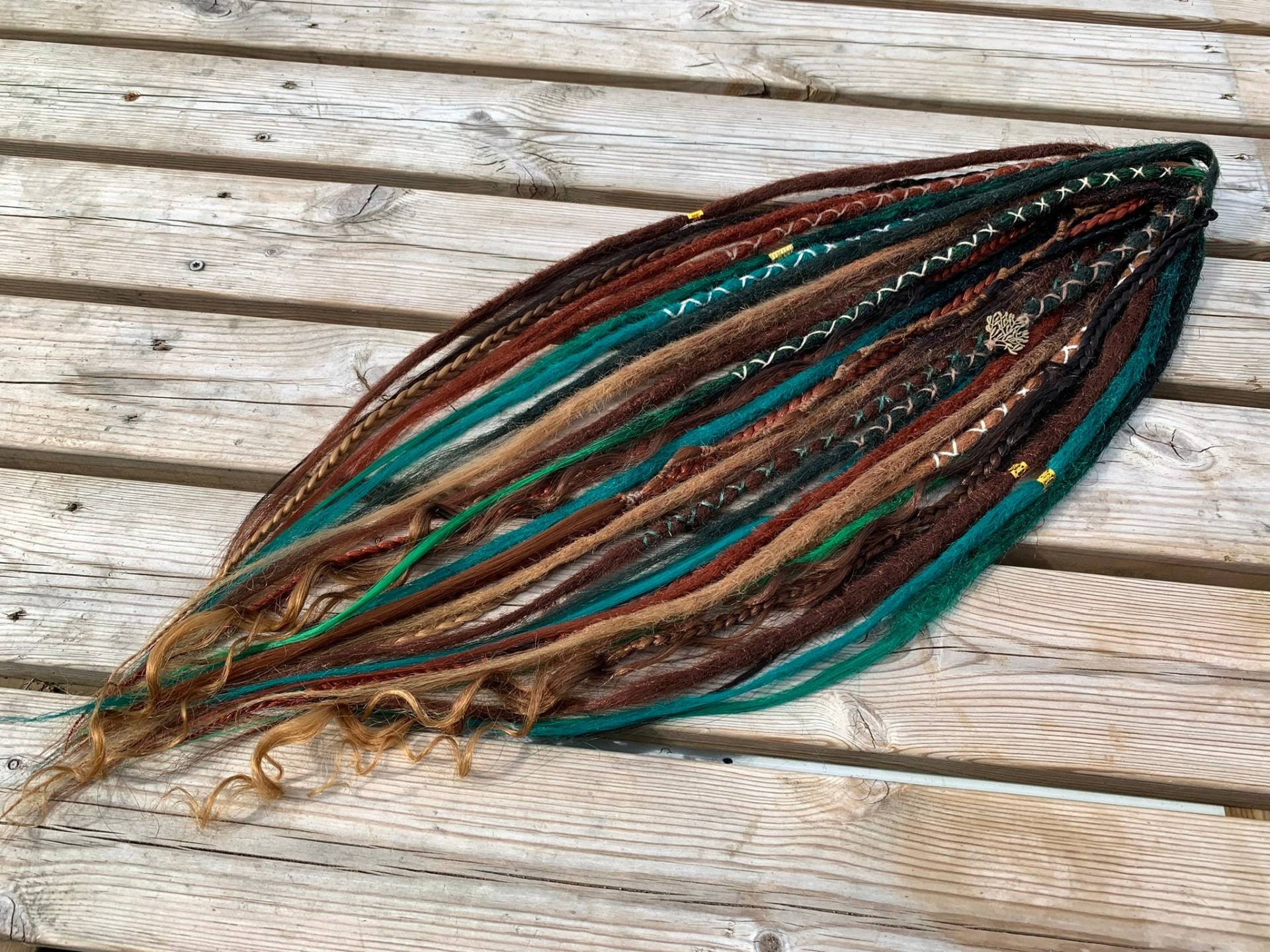 Earth Witch | Crochet Custom Made Dreadlocks Extensions Crochet Synthetic Dreads Brown Blond Lightblond Seagreen Black Copper Green von Etsy - LivanaDreadart