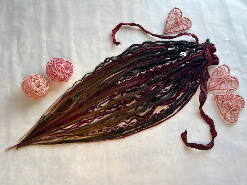 Rustic Burgundy | Custom Made Dreadlocks Extensions Synthetic Dreads Brown & Wine Colours Rustic Burgundy | Custom Made Dreadlocks Extensions Synthetic Dreads Brown & Wine Colours von Etsy - LivanaDreadart