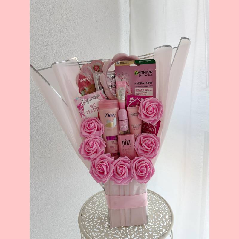 Geschenkset Geschenkstrauß Mutter Schwester Tochter Freundin Beauty Bouquet Rosen Geburtstag Besonderes Geschenk Kollegin von Etsy - LivskleinesAtelier
