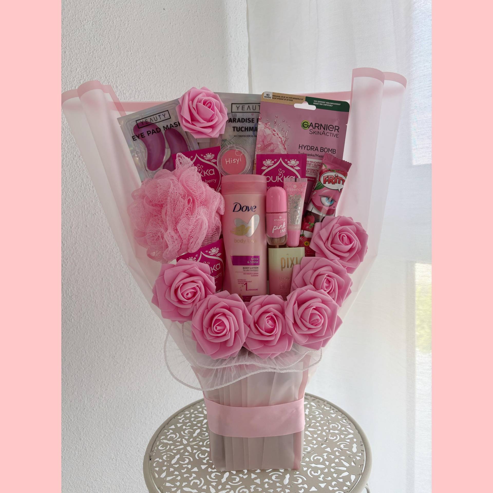 Geschenkset Geschenkstrauß Mutter Schwester Tochter Freundin Beauty Bouquet Rosen Geburtstag Besonderes Geschenk Kollegin Geschenkset Geschenkstrauß Mutter Schwester Tochter Freundin Beauty Bouquet Rosen Geburtstag Besonderes Geschenk Kollegin von Etsy - LivskleinesAtelier