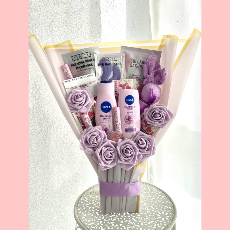 Geschenkset Geschenkstrauß Muttertag Blumen Schwester Tochter Freundin Beauty Bouquet Rosen Geburtstag Besonderes Geschenk, Geschenk Mama von Etsy - LivskleinesAtelier