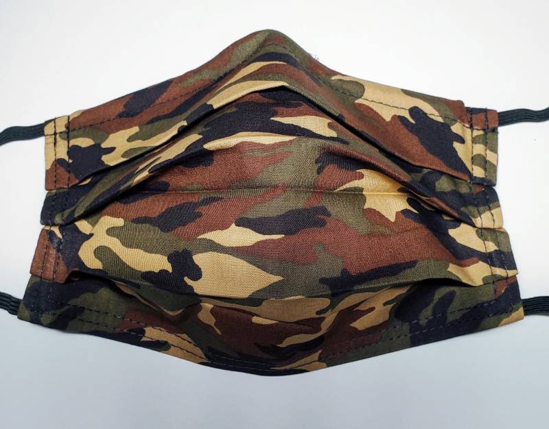 Beige Camo Wiederverwendbare Maske von Etsy - LochNessLocker