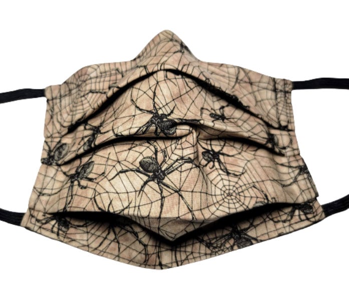 Die Witwe Spinnen Maske Wiederverwendbare Gesichtsmaske Mit Nasendraht Und Filterfach 100% Baumwolle Die Witwe Spinnen Maske Wiederverwendbare Gesichtsmaske Mit Nasendraht Und Filterfach 100% Baumwolle von Etsy - LochNessLocker