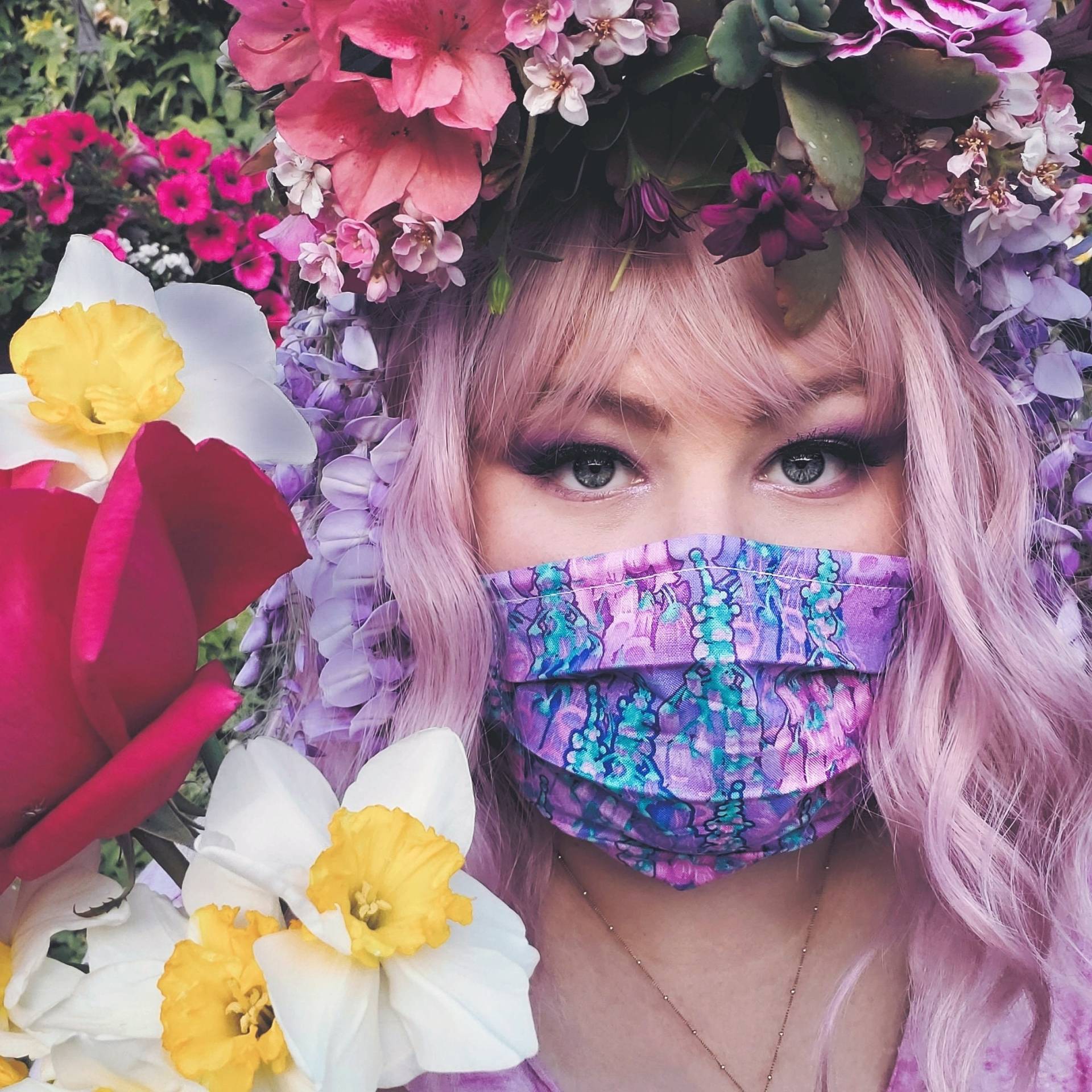 Fae Garden Maske Wiederverwendbar Verstellbare Gesichtsmaske Mit Filterfach Und Nasennadel Draht, Hexenmaske, 100% Baumwolle Doppellagig von Etsy - LochNessLocker