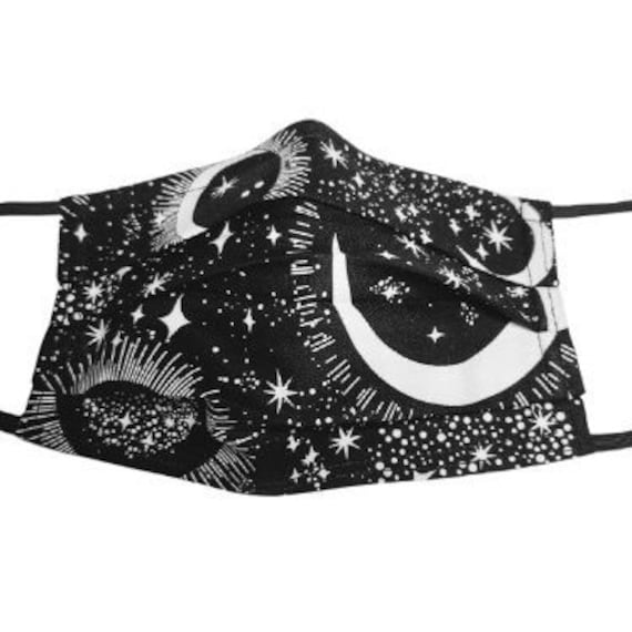 Glow in The Dark Magic Moons Verstellbare Gesichtsmaske Mit Nasendraht Und Filterfach Glow in The Dark Magic Moons Verstellbare Gesichtsmaske Mit Nasendraht Und Filterfach von Etsy - LochNessLocker