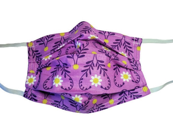 Herzen Und Blumenranken Handarbeit Wiederverwendbare Verstellbare Gesichtsmaske Mit Filterfach Nasennadeldraht von Etsy - LochNessLocker