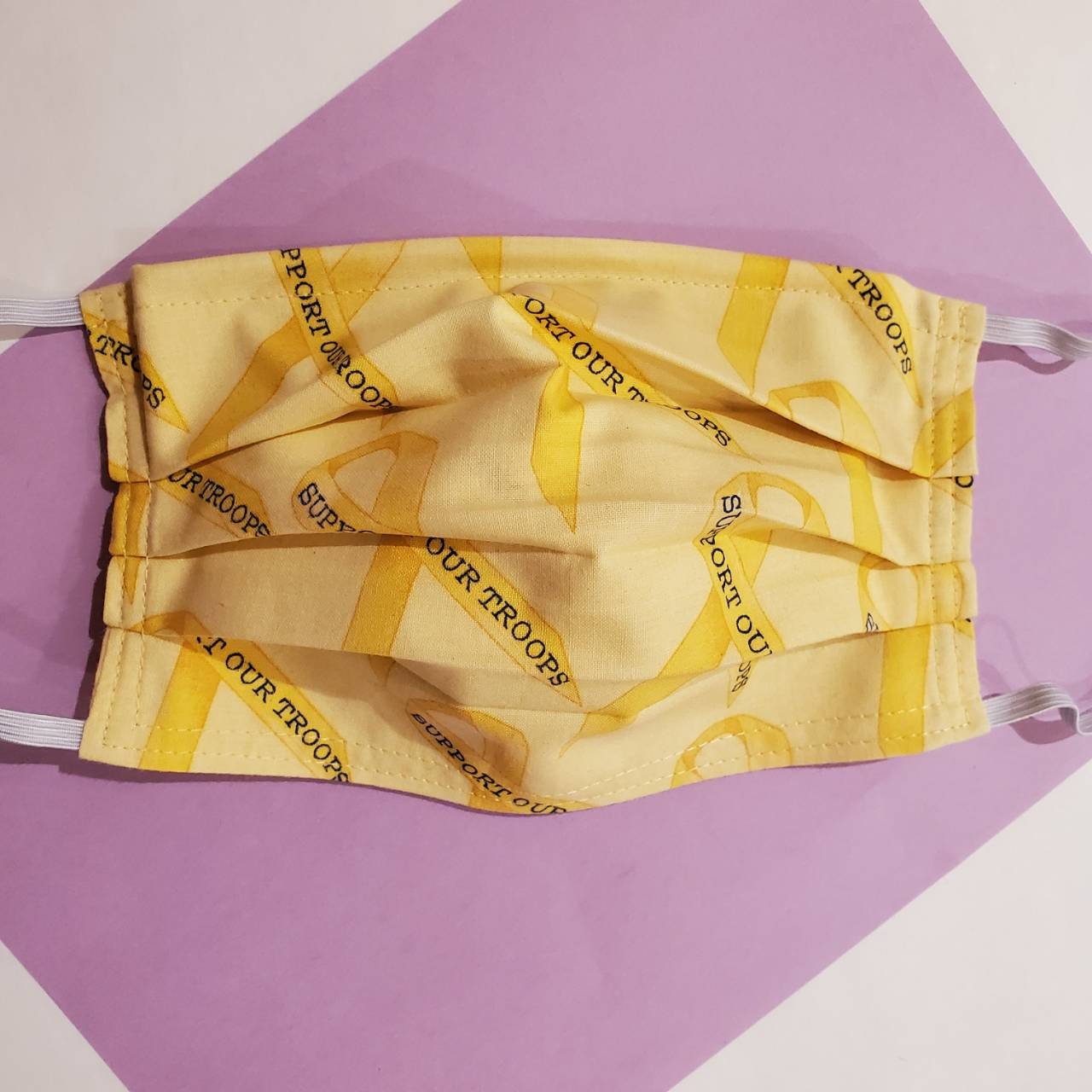 Unterstützen Sie Unsere Troops Ribbon Wiederverwendbare Gesichtsmaske Mit Nasenklemmendraht Und Filterfach Unterstützen Sie Unsere Troops Ribbon Wiederverwendbare Gesichtsmaske Mit Nasenklemmendraht Und Filterfach von Etsy - LochNessLocker