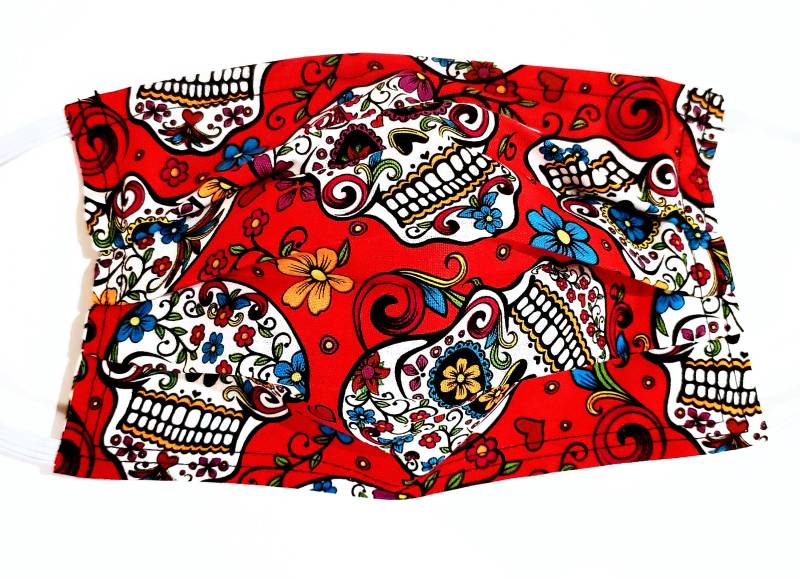 Wiederverwendbare Gesichtsmaske Mit Nasenklemme Und Filterfach - Sugar Skulls von Etsy - LochNessLocker