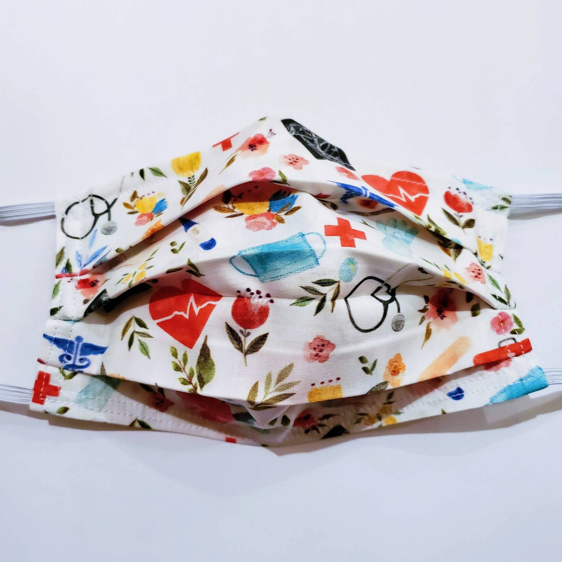 Wiederverwendbare Maske Von Gesundheit Helden von Etsy - LochNessLocker