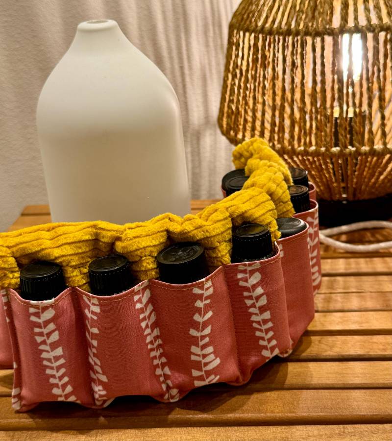storage For 14 Bottles - Essential Oils, Globule Bottles, Roll-Up Bag Made With Patchwork & Quilting Technique von Etsy - Loewelino