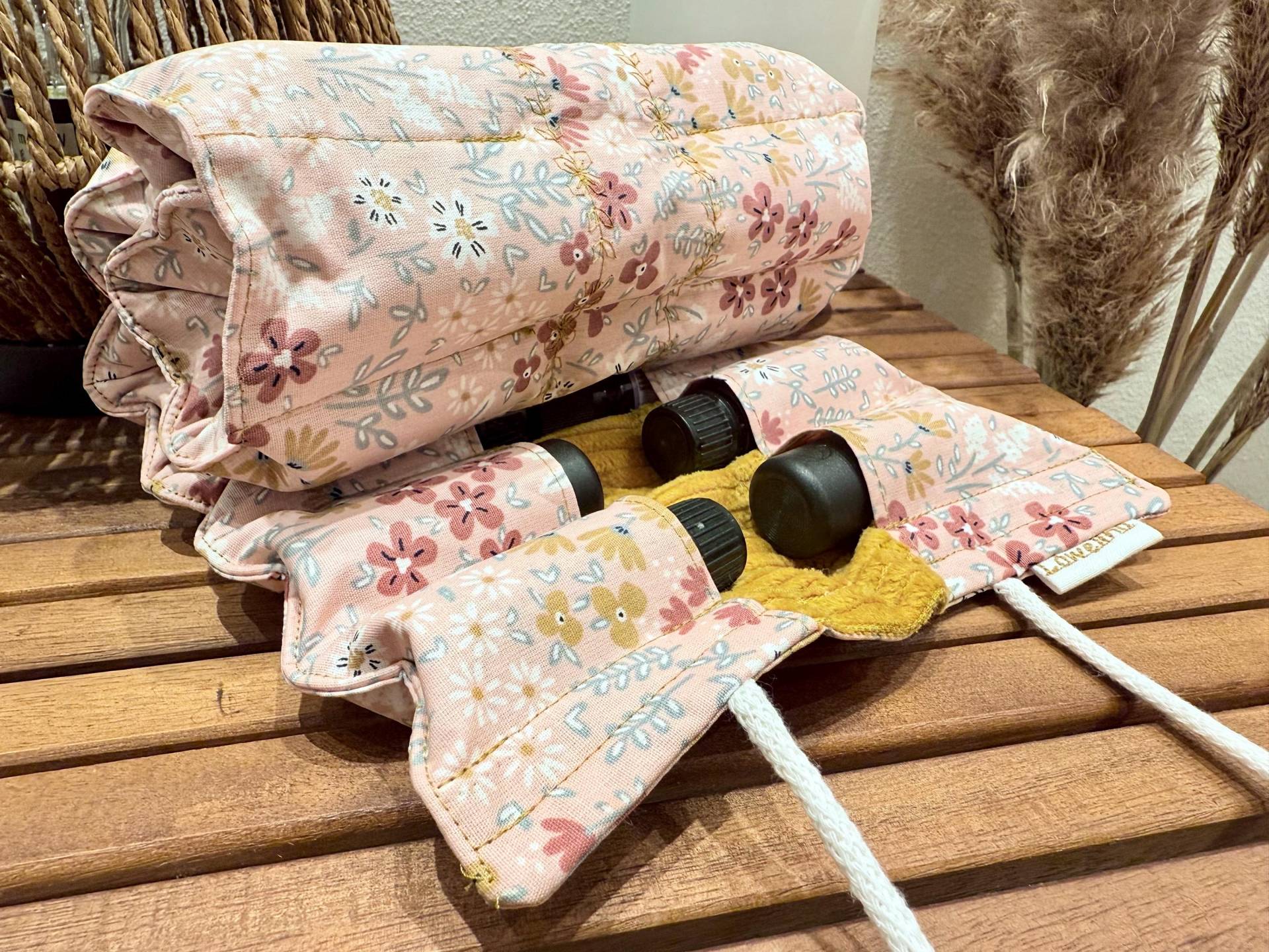 storage For 22 Bottles - Essential Oils, Globuli Bottles, Roll-Up Bag Flower Limited Edition storage For 22 Bottles - Essential Oils, Globuli Bottles, Roll-Up Bag Flower Limited Edition von Etsy - Loewelino