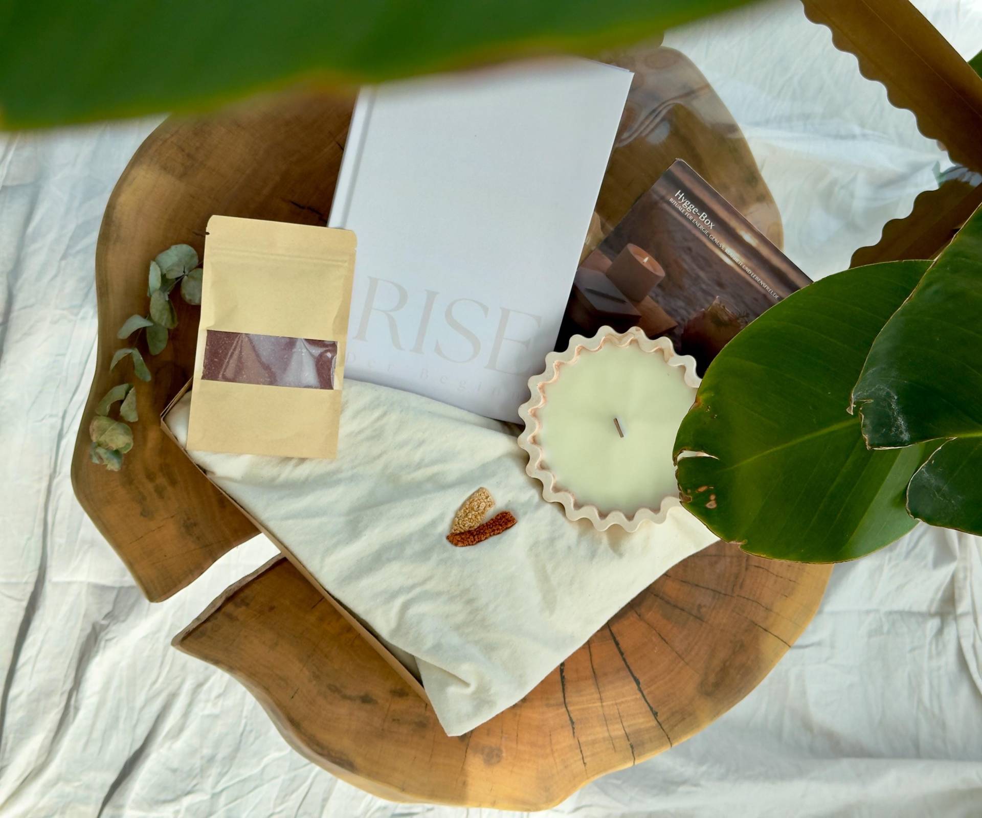 Longevity Hygge Box Longevity Hygge Box von Etsy - LongevityByVLEAR