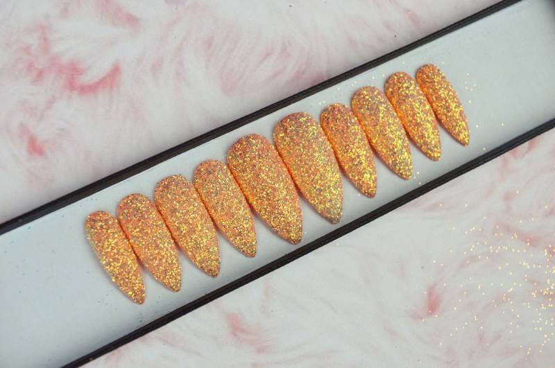 Cinderella Frosted Koralle Glitzer Luxury Press On, Falsche Nägel, Drücken Sie Auf Kleber Auf, Handbemalte Stiletto Nägel von Etsy - LooveBeauty