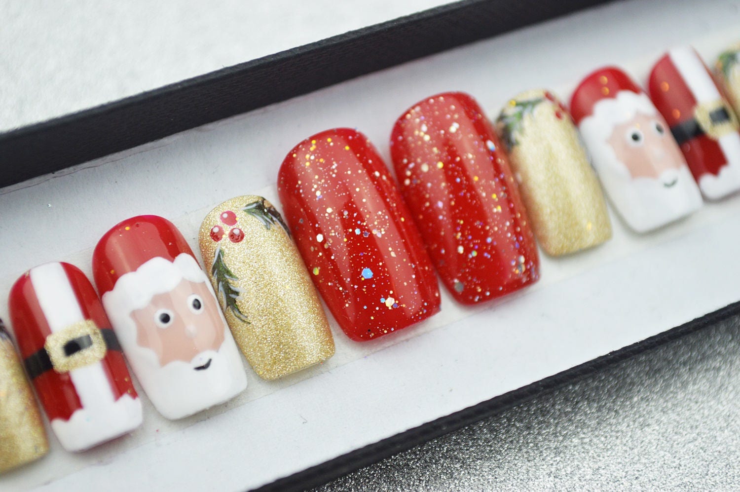 Weihnachten Santa Nägel Luxury Press On, Freihändig, Drücken Sie Auf Nägel, Kleber Auf, Handbemaltnägel, Stiletto-Nägel Weihnachten Santa Nägel Luxury Press On, Freihändig, Drücken Sie Auf Nägel, Kleber Auf, Handbemaltnägel, Stiletto-Nägel von Etsy - LooveBeauty