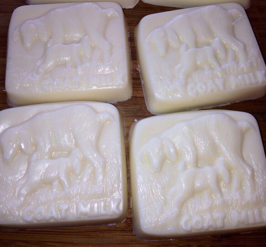 Ziegen Milchseife Ziegen Milchseife von Etsy - LotionsandSoaps