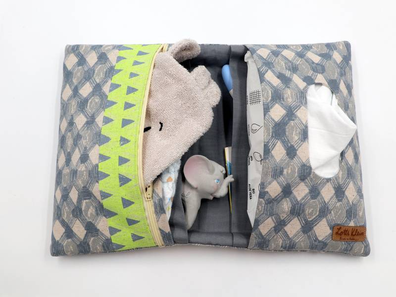 Windeltasche Personalisiert Mit Namen "Caravan Blau" von Etsy - LottiKleinShop