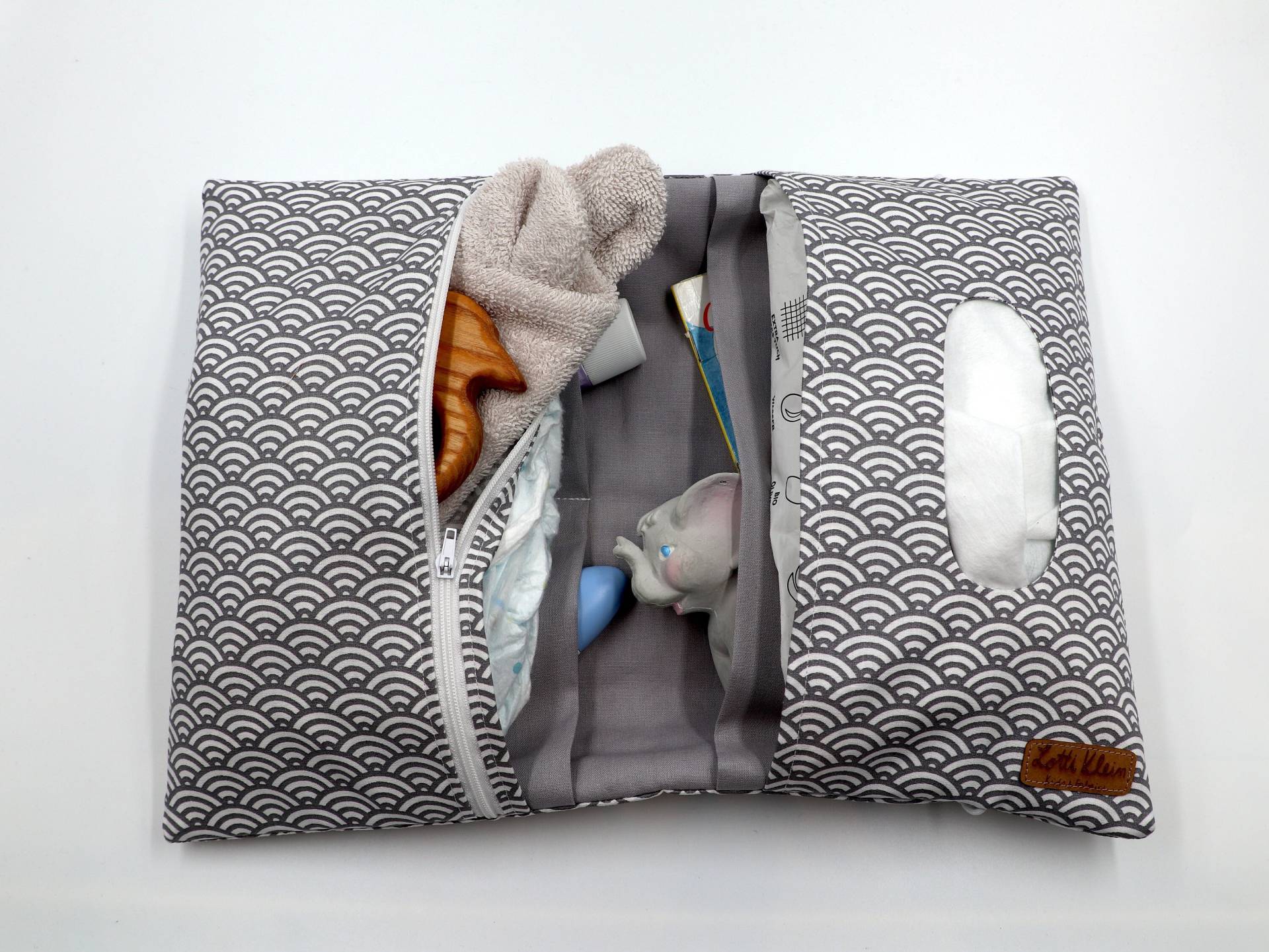 Windeltasche Personalisiert Mit Namen "Grey Wave" Windeltasche Personalisiert Mit Namen "Grey Wave" von Etsy - LottiKleinShop