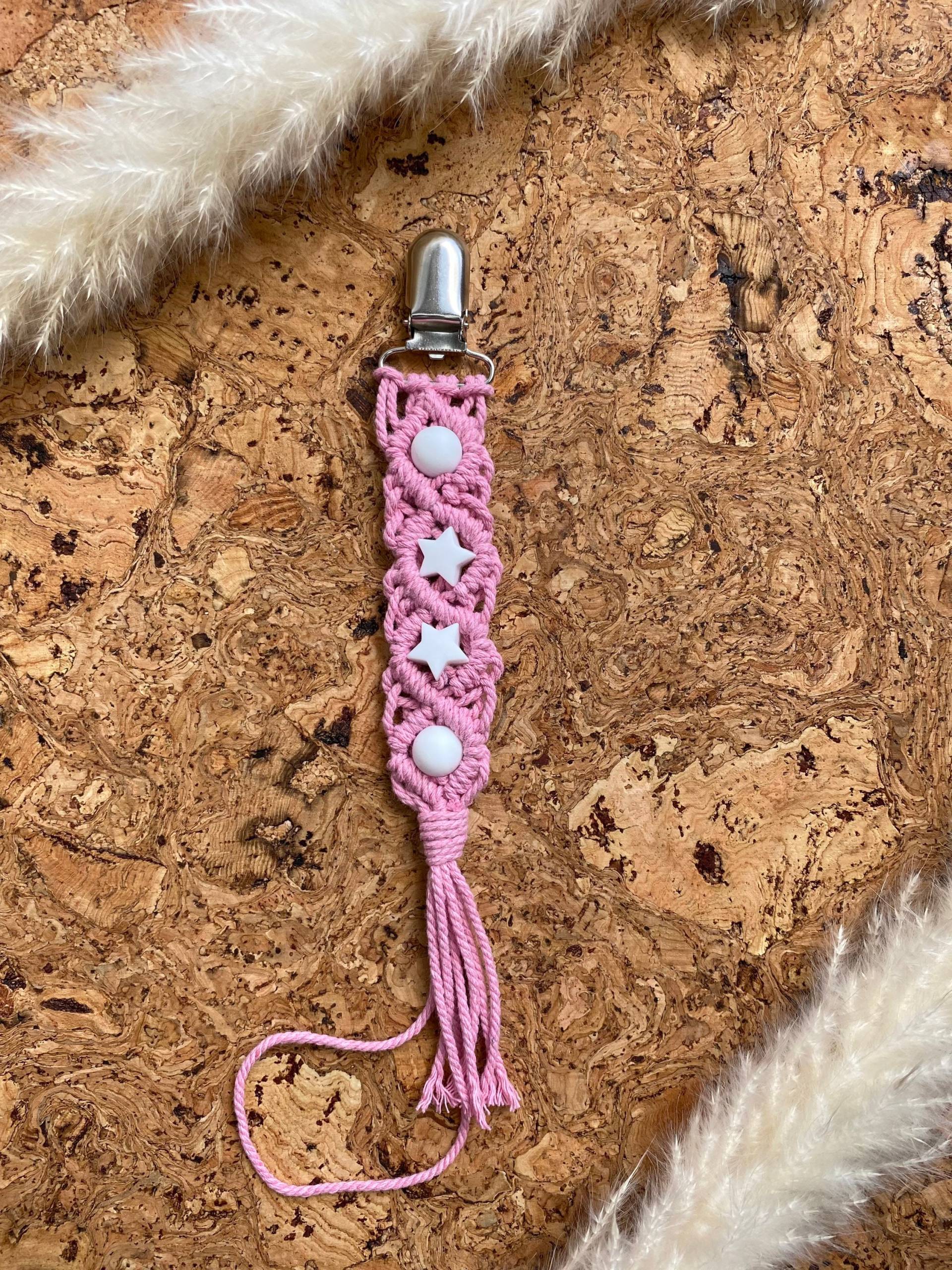 Baby Schnullerkette Makramee Geschenk Babygirl Babyboy Babygeschenk Geburtsgeschenk Baby Schnullerkette Makramee Geschenk Babygirl Babyboy Babygeschenk Geburtsgeschenk von Etsy - LoucraftKnotenliebe