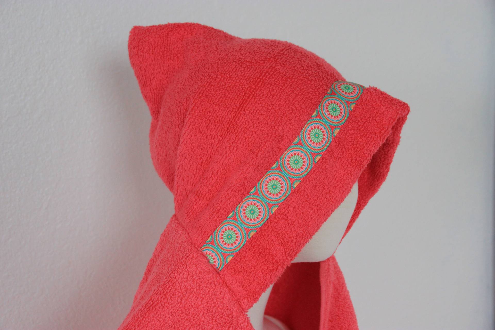 Medaillon Kapuzenhandtuch - Für Babys, Kleinkinder, Vorschulkinder Und Darüber Hinaus von Etsy - LoveBugDesign2014