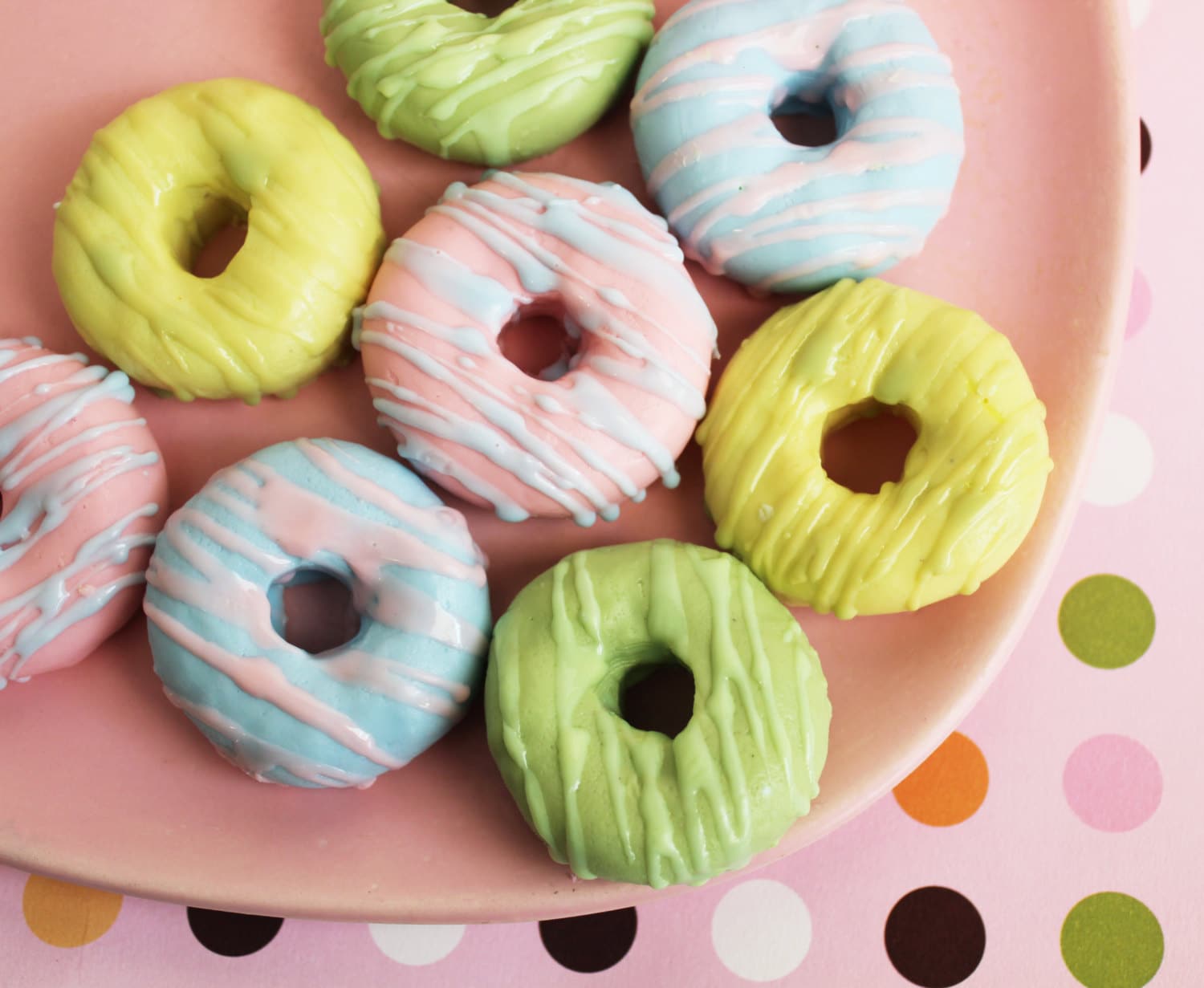 Mini Donut Seife Gastgeschenke Erdbeer Duft Pastell Seife, 4Er Set von Etsy - LoveLeeSoaps
