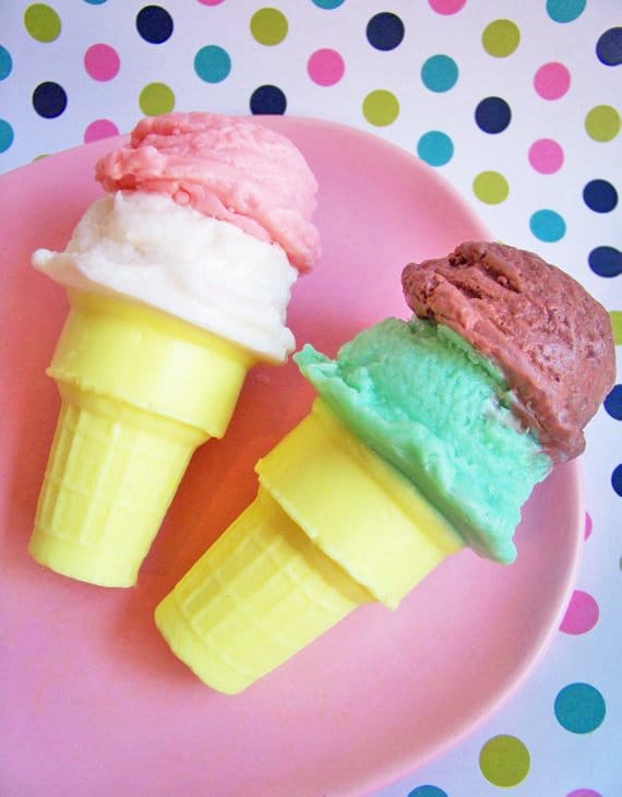 Eis Seife Doppel Schaufel - Speiseseife, Dessert Seife, Gastgeschenke, Minze Schokolade Erdbeer Vanille Kinder Teen Geschenk, Geschenk von Etsy - LoveLeeSoaps