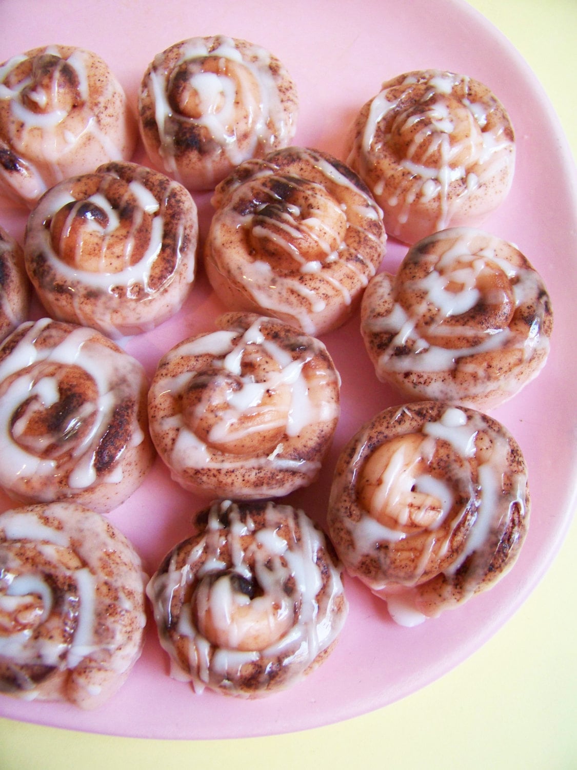 Mini Cinnamon Roll Seifen-Set Peeling-Speiseseife Mini Cinnamon Roll Seifen-Set Peeling-Speiseseife von Etsy - LoveLeeSoaps