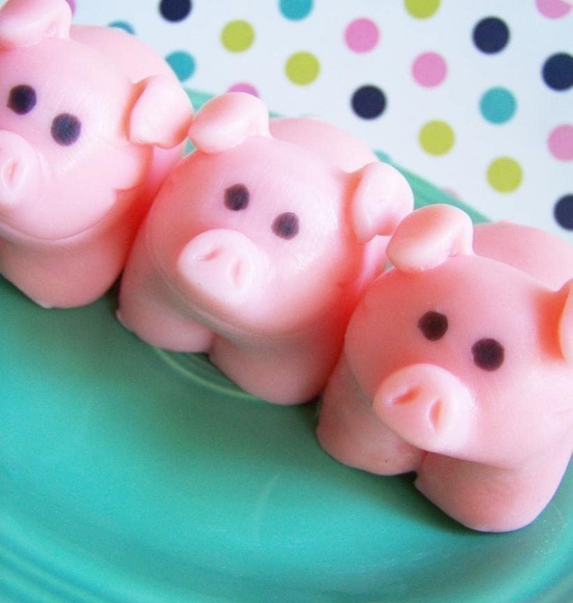 Schwein Seife Erdbeer Duft, Kinder Badeseife, Bauernhof Tier Gunst von Etsy - LoveLeeSoaps