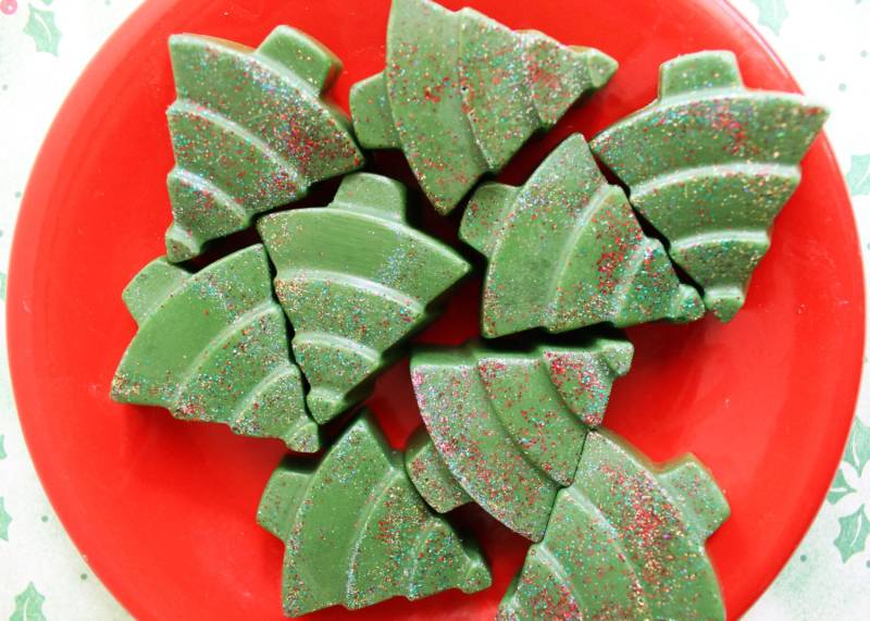 Weihnachtsbaum Mini-Seifen Set Glitter Pine Scented Stocking Stuffer Weihnachtsbaum Mini-Seifen Set Glitter Pine Scented Stocking Stuffer von Etsy - LoveLeeSoaps