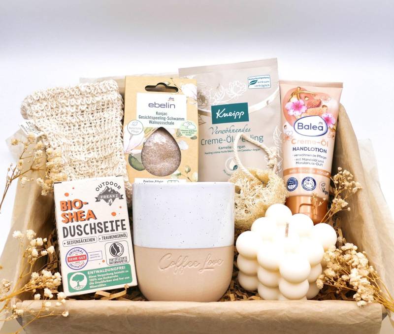 Handgemachtes Spa & Selbstpflege Set Mit Keramikbecher | Geschenk Teedose Geschenkset Bubble-Kerze Exklusive Erlebnisbox Grün von Etsy - LovelyMomentShop