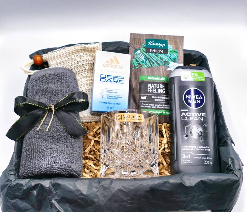 Geschenkbox Männer Whiskey Geschenk Freund Geschenkset Mann Herren Geburtstag Bartpflege Duschgel Elegant Old School Vatertag von Etsy - LovelyMomentShop