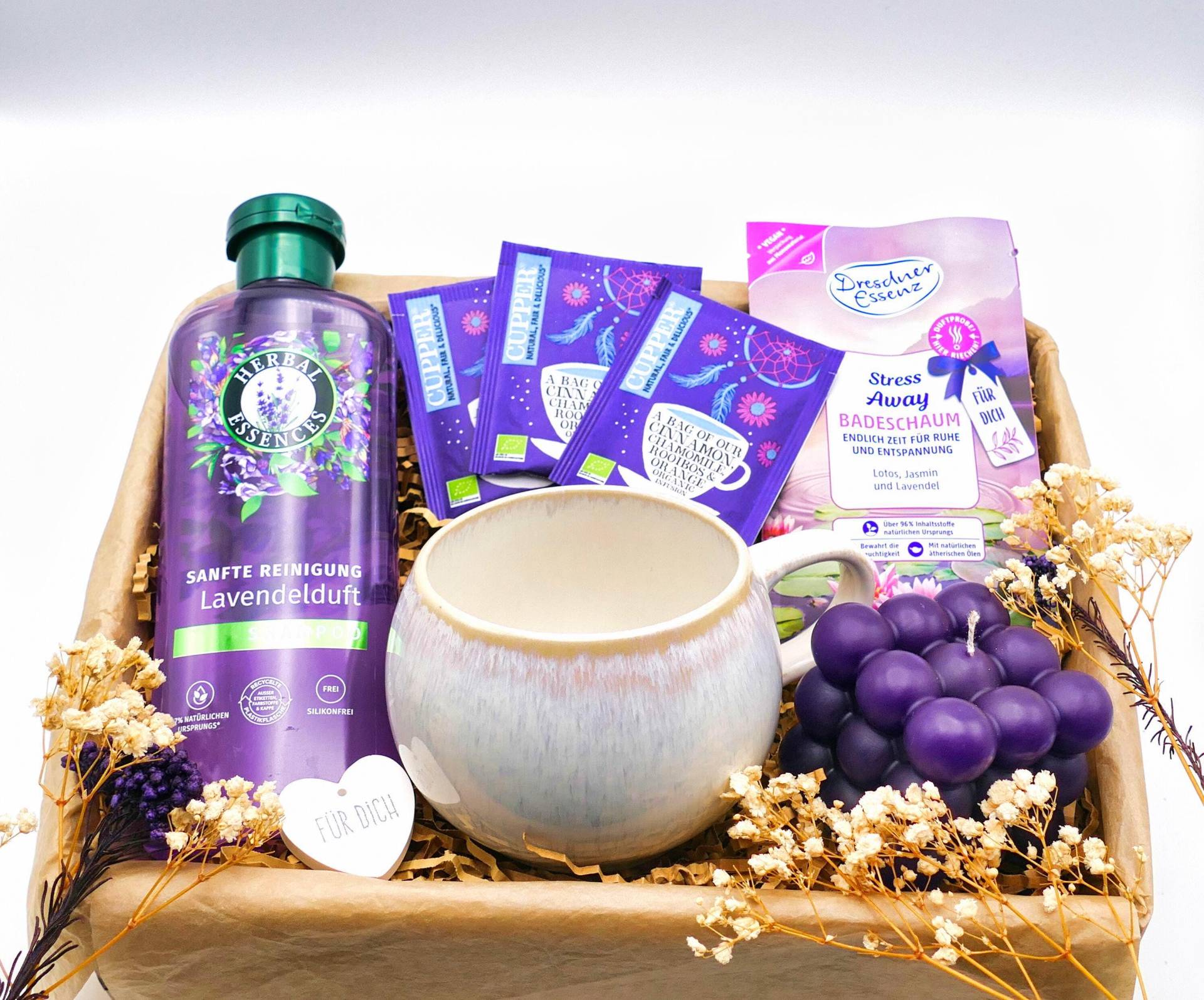 Geschenkbox Mit Tasse Für Frauen Handgemachter Bubblekerze | Geburtstagsgeschenk Sie Lila Flieder Thema Wellnessbox Mama Geschenkbox Mit Tasse Für Frauen Handgemachter Bubblekerze | Geburtstagsgeschenk Sie Lila Flieder Thema Wellnessbox Mama von Etsy - LovelyMomentShop