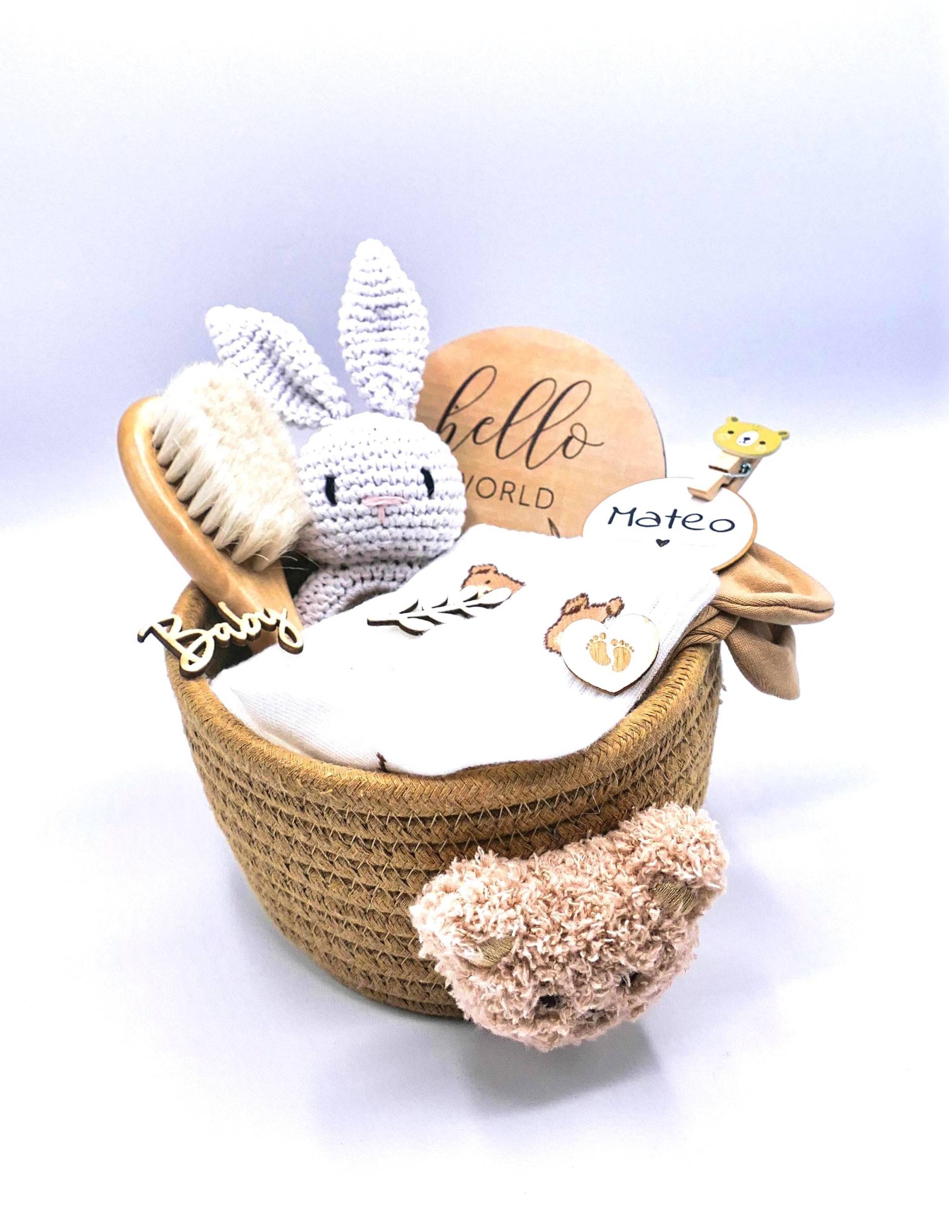 Baby Geschenk Korb Personalisiert | Geschenkset Neugeborenes Babyparty Willkommensgeschenk Geschenkidee Geburt Taufe Baby Geschenk Korb Personalisiert | Geschenkset Neugeborenes Babyparty Willkommensgeschenk Geschenkidee Geburt Taufe von Etsy - LovelyMomentShop