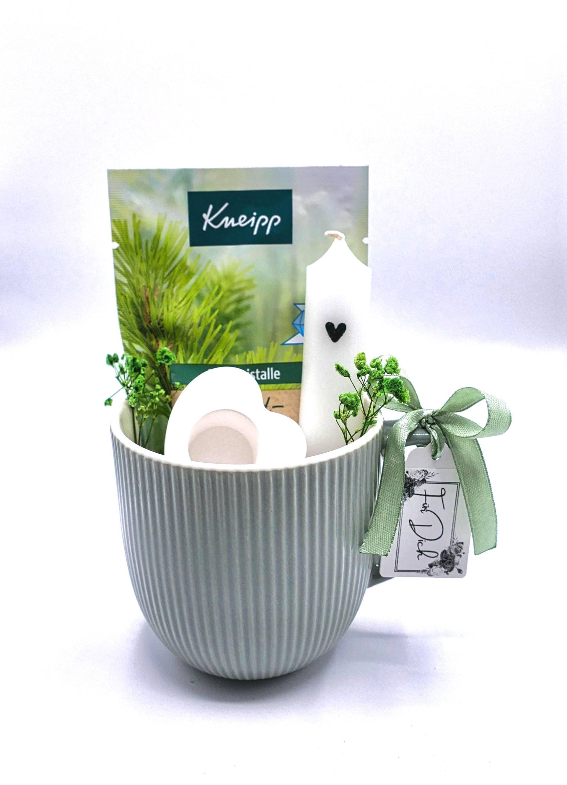 Tassen Geschenkset Für Sie Grün | Geschenk Kleinigkeit Mama Geschenkidee Frauen Geburtstag Mit Kerze Kleine Aufmerksamkeit Freundin Tassen Geschenkset Für Sie Grün | Geschenk Kleinigkeit Mama Geschenkidee Frauen Geburtstag Mit Kerze Kleine Aufmerksamkeit Freundin von Etsy - LovelyMomentShop