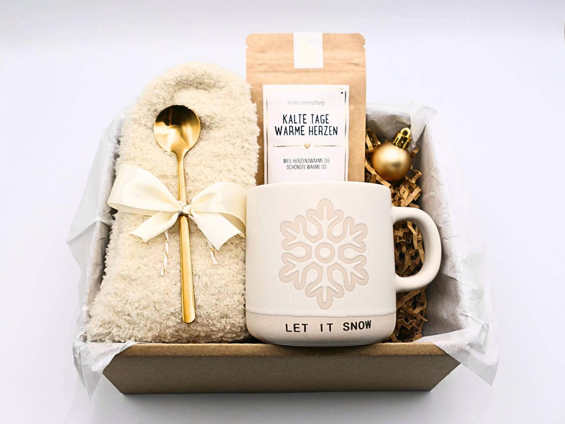 Winterliche Geschenkbox Mit Kuschelsocken Für Frauen |Geschenkset Tasse Weihnachten |Geschenk Freundin Tee Beige|Wohlfühlgeschenk Mutter Winterliche Geschenkbox Mit Kuschelsocken Für Frauen |Geschenkset Tasse Weihnachten |Geschenk Freundin Tee Beige|Wohlfühlgeschenk Mutter von Etsy - LovelyMomentShop