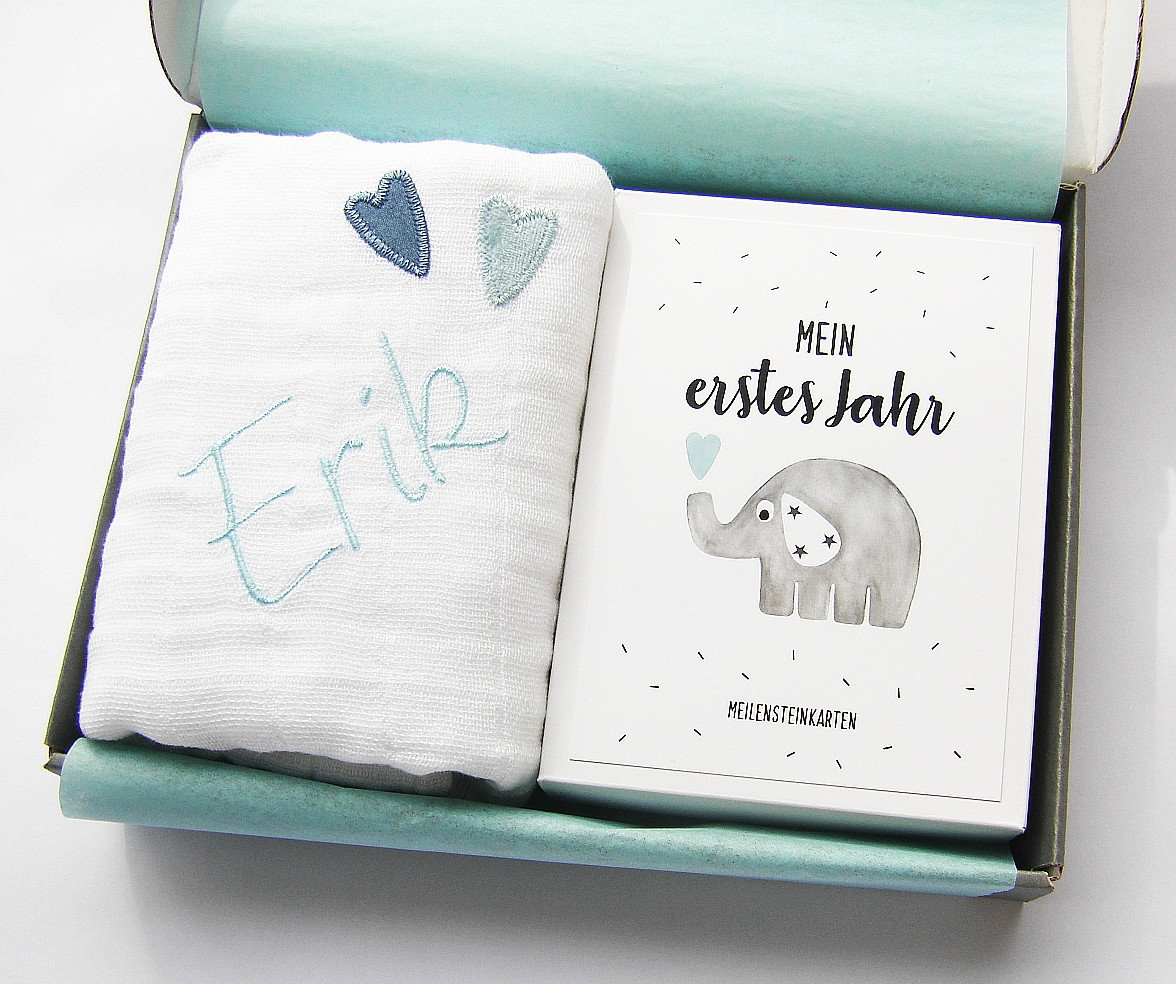 Kleines Babyset Herzifant Aqua | Mit Name Baby Elefant Geschenk Zur Geburt Babyparty Meilensteinkarten Lätzchen Spucktuch Kleines Babyset Herzifant Aqua | Mit Name Baby Elefant Geschenk Zur Geburt Babyparty Meilensteinkarten Lätzchen Spucktuch von Etsy - LuMaluStore