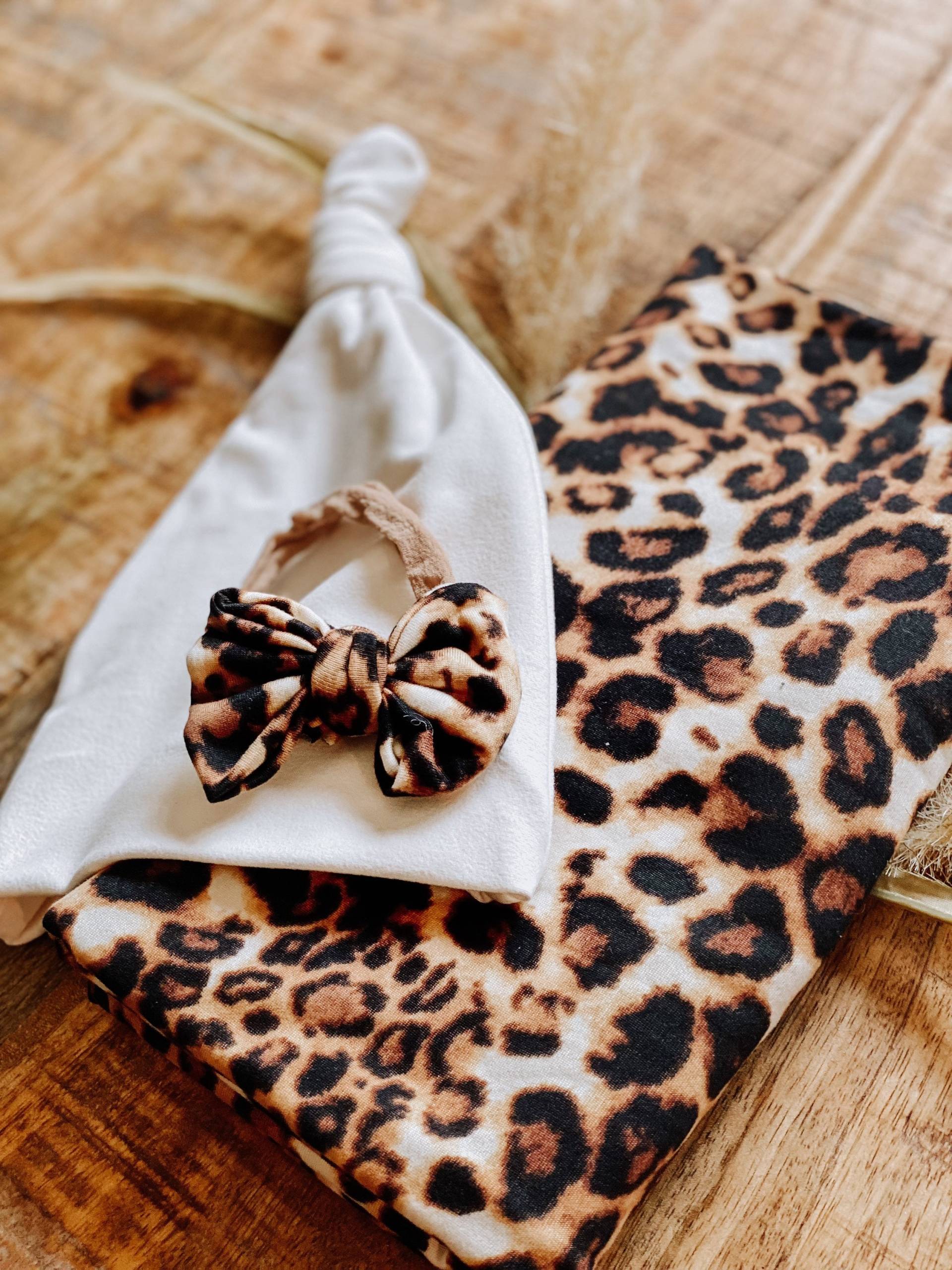 Leoparden Kuscheldecke Und Stirnband Set, Baby Swaddle von Etsy - LuandLimmie