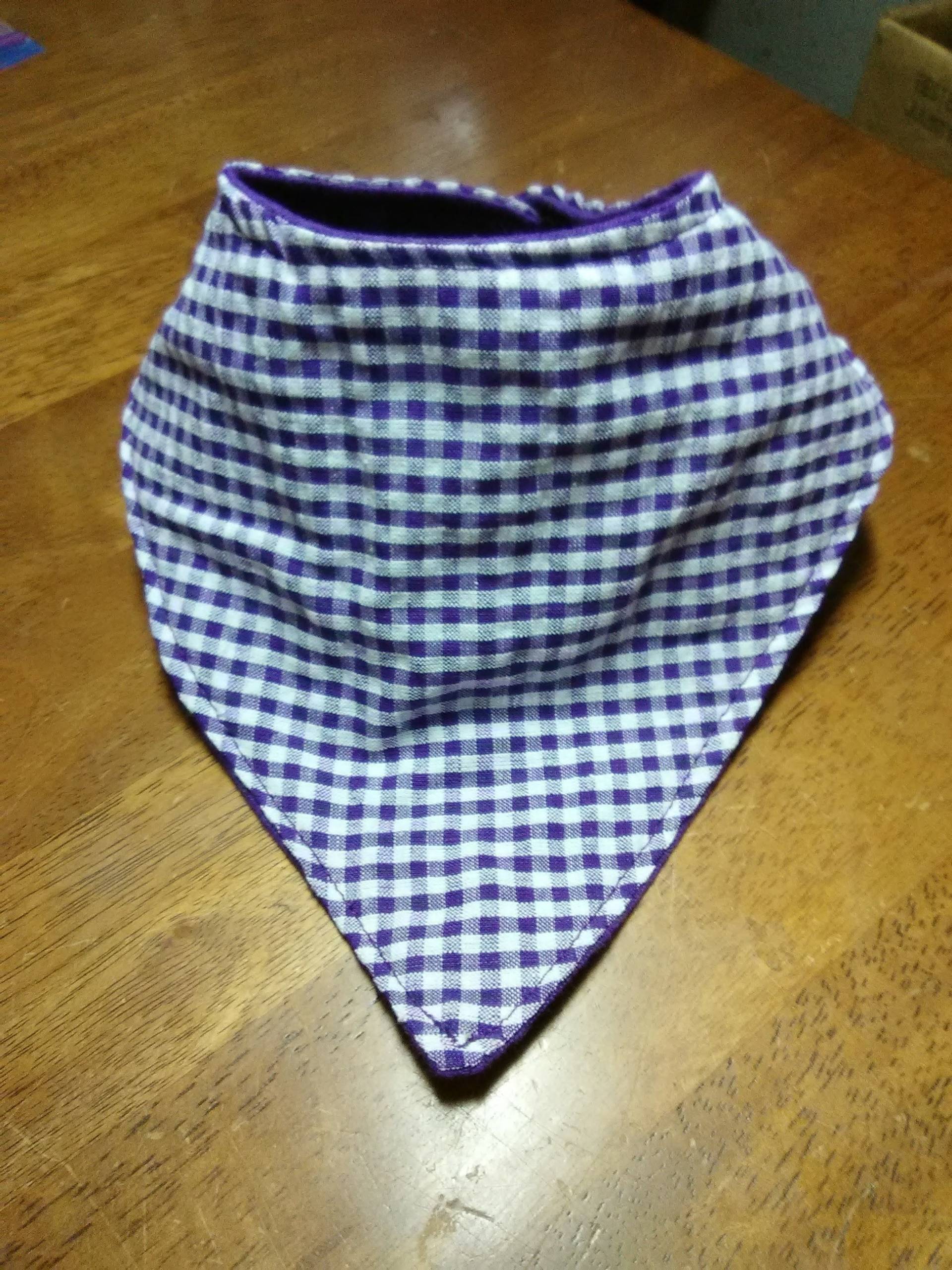 Lila Und Weiß Bandanna Lätzchen von Etsy - Lucary