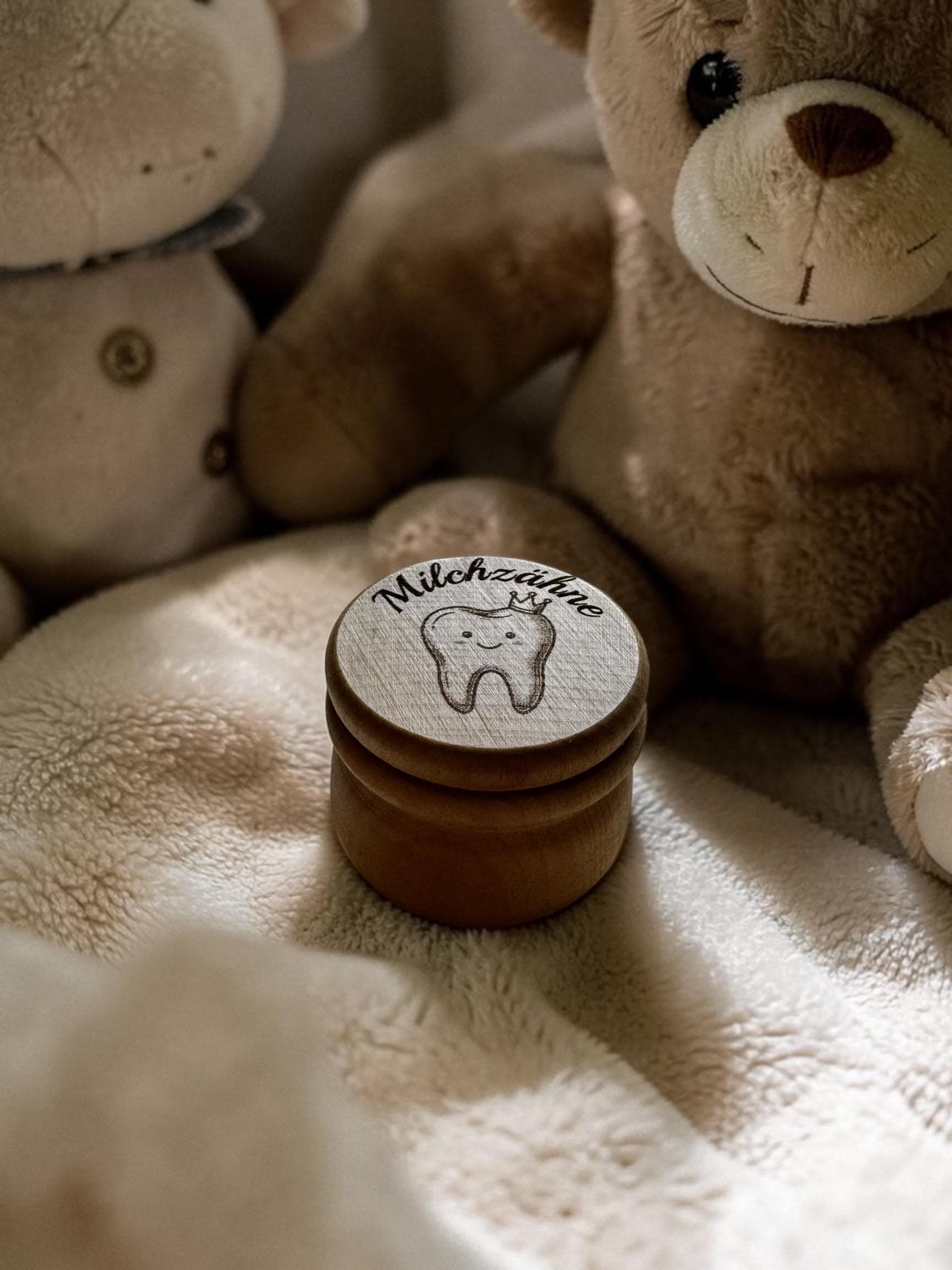 Milchzahndose Aus Holz | Zahnfee Geschenk Milchzähne Aufbewahren Holzdose Kinder Graviert Milchzahndose Aus Holz | Zahnfee Geschenk Milchzähne Aufbewahren Holzdose Kinder Graviert von Etsy - LuechingerHandmade