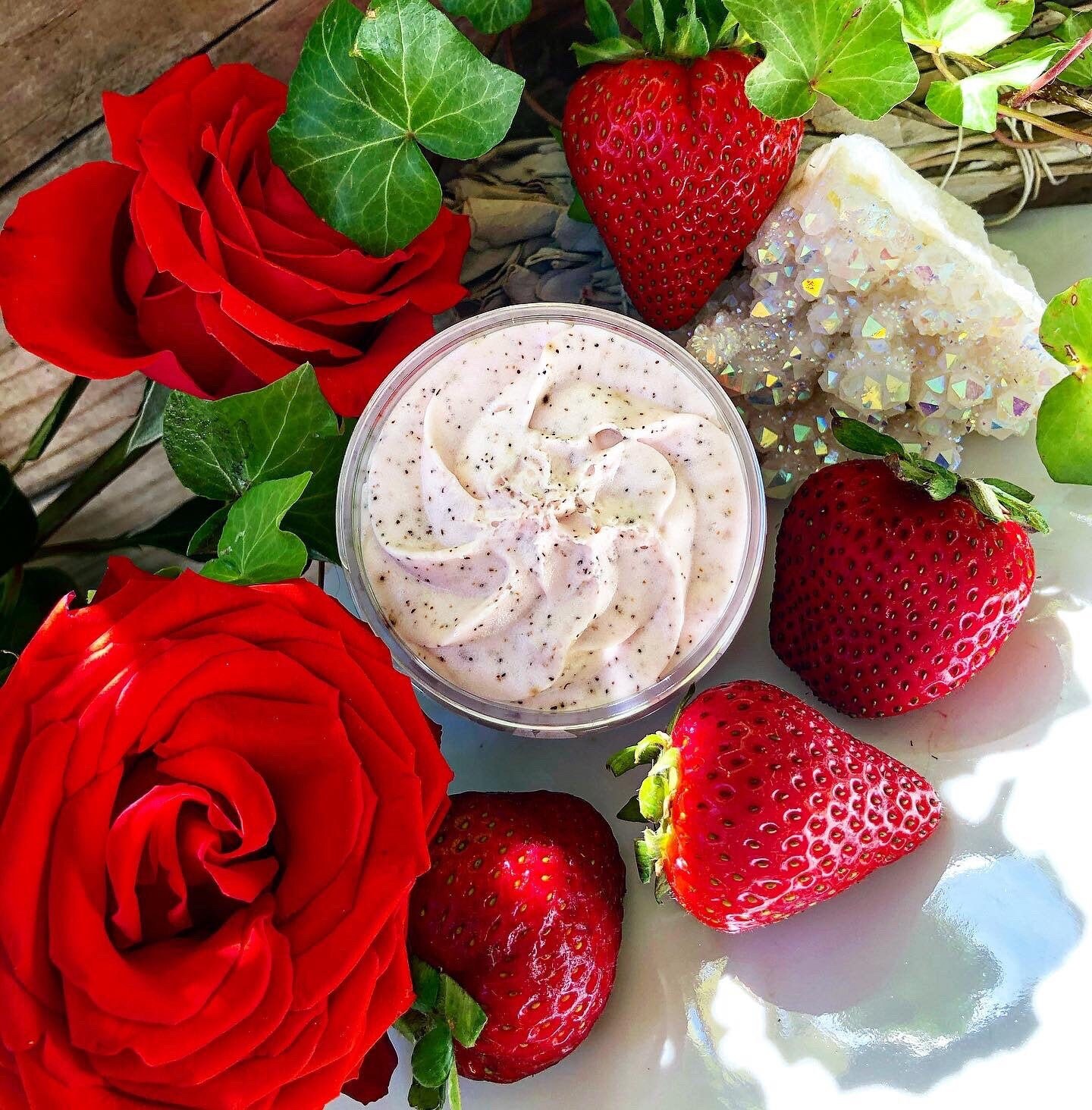 strawberry Patch ~ Erdbeer Körperpeeling, Zuckerpeeling, Peeling, Körperpeeling, Körperpeeling, Körperpflege, Apotheker, Körperpflege, Selbstpflege strawberry Patch ~ Erdbeer Körperpeeling, Zuckerpeeling, Peeling, Körperpeeling, Körperpeeling, Körperpflege, Apotheker, Körperpflege, Selbstpflege von Etsy - Lunaapothecaryla