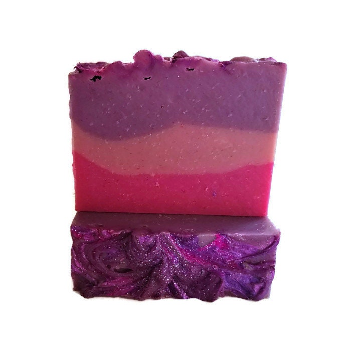 Lila Handgemachte Seife Lila Handgemachte Seife von Etsy - LunarWolfApothecary