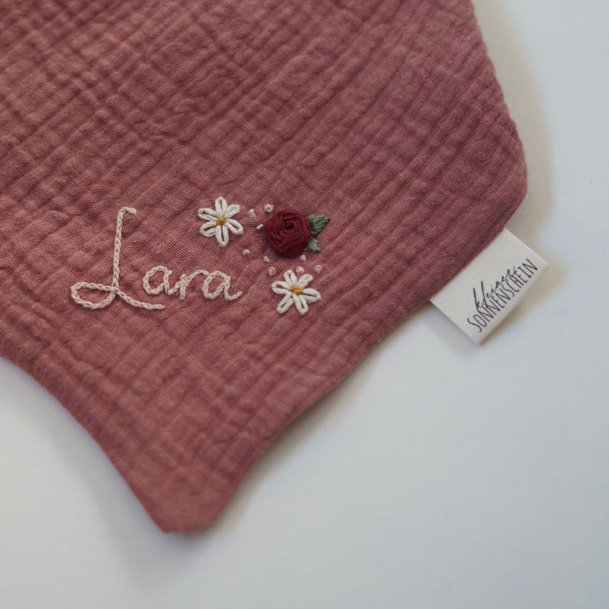 Personalisiertes Musselintuch Für Babys Und Kleinkinder Mit Blumenstickerei von Etsy - LusbuebundLusmaidle