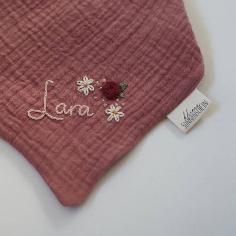 Personalisiertes Musselintuch Für Babys Und Kleinkinder Mit Blumenstickerei von Etsy - LusbuebundLusmaidle