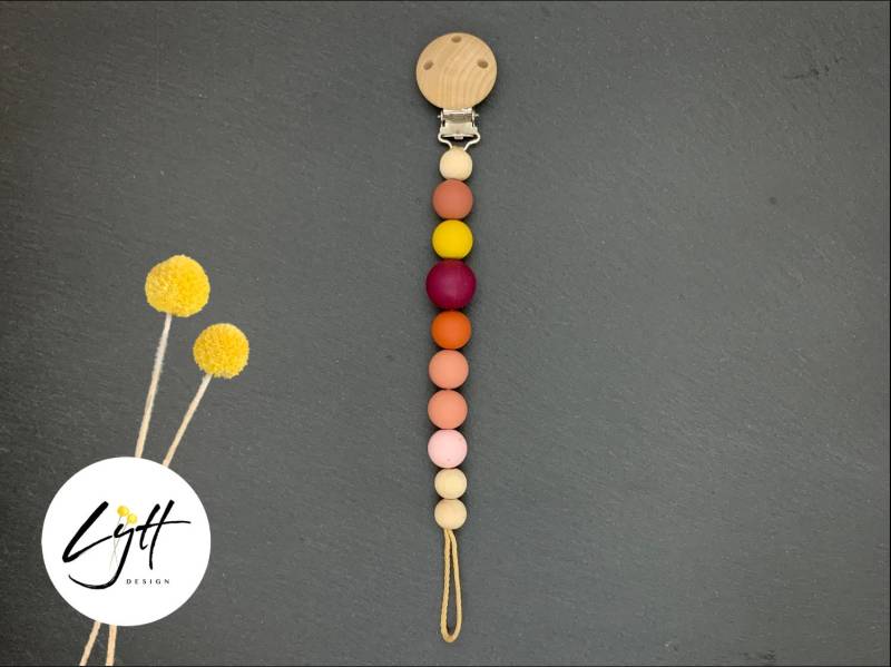 Nuckellkette | Schnullerkette Baby „Rose Berry" von Etsy - LyttDesign