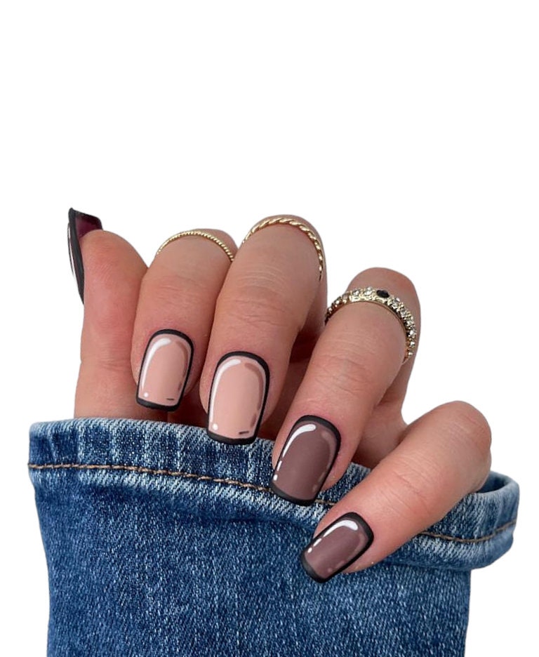 Press On Nails Cartoon Brown Press On Nails Cartoon Brown von Etsy - MEVANAILS