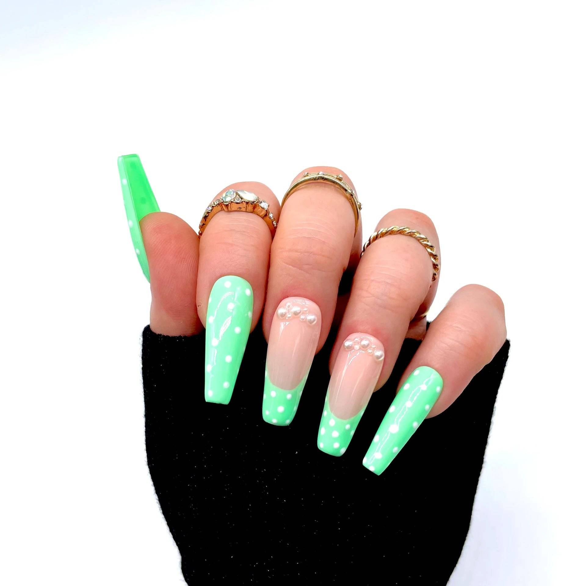 Press On Nails Frühlingsgrün Press On Nails Frühlingsgrün von Etsy - MEVANAILS