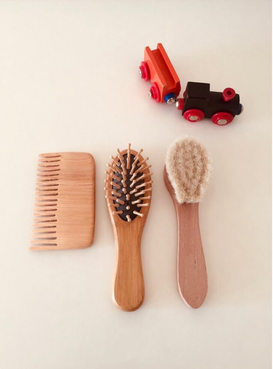 Baby/Kind-Bürsten-Set Eckig, Ziegenhaar, Bambusbürste Baby/Kind-Bürsten-Set Eckig, Ziegenhaar, Bambusbürste von Etsy - MIMWOODde