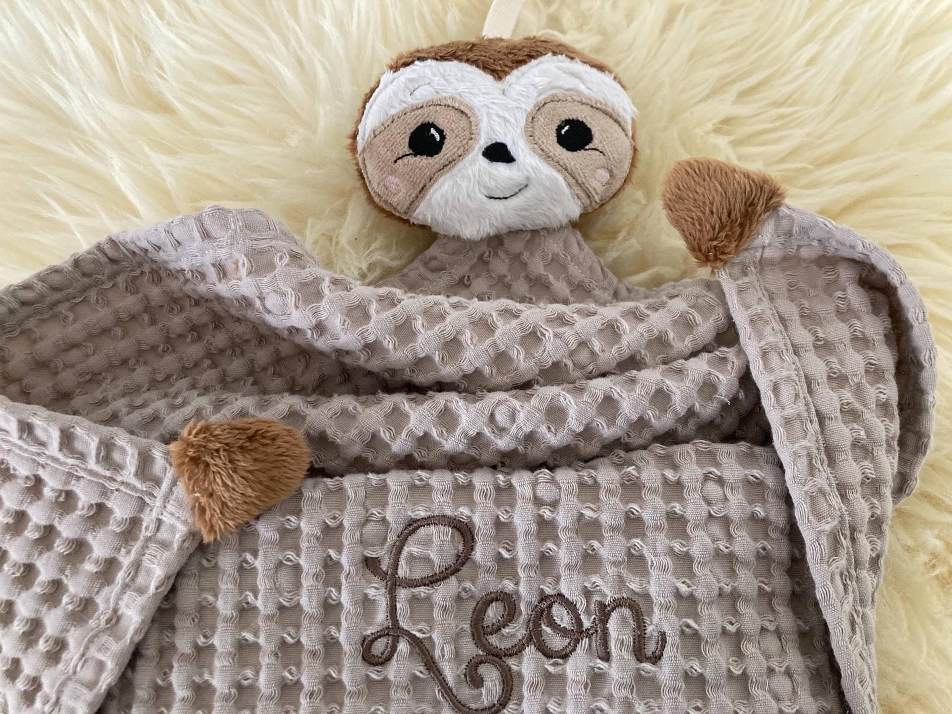 Faultier Schmusetuch Personalisiert, Schnuffeltuch Kuscheltuch Für Baby, Mit Namen Personalisiert, Waffelpique, Geburtsgeschenk von Etsy - MImMIDesigns