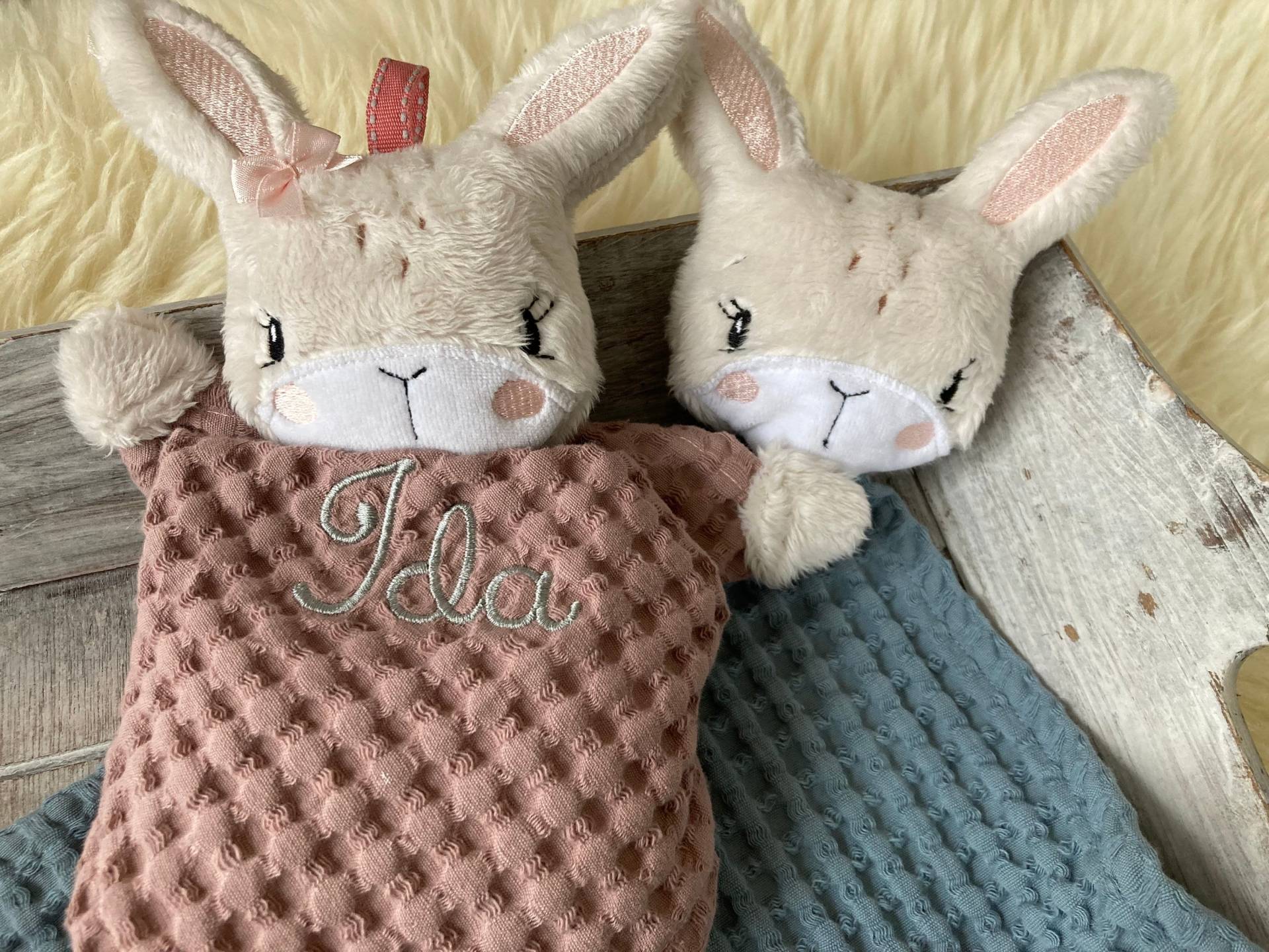 Hase Schmusetuch, Mit Namen Personalisiert, Schnuffeltuch, Waffelpique, Osterhase, Ostern, Geburtsgeschenk von Etsy - MImMIDesigns