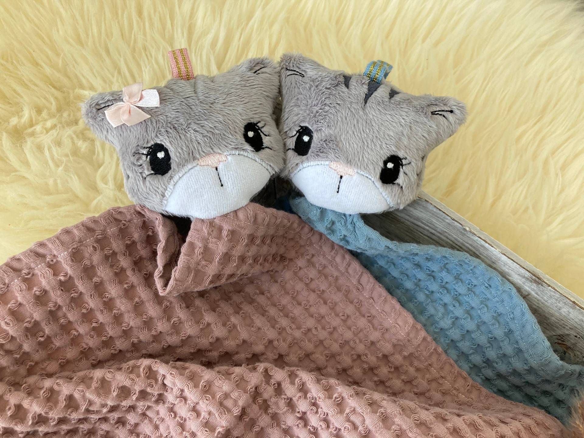Schmusetuch Schnuffeltuch Kuscheltuch Für Baby, Katze Mit Namen Personalisiert, Waffelpique , Geburtsgeschenk von Etsy - MImMIDesigns